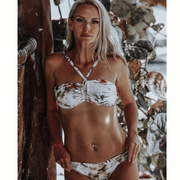Beach Joy Women's Medium Bikini Top & Bottom Swimsuit Resort Wear Tropical Print - Picture 1 of 10